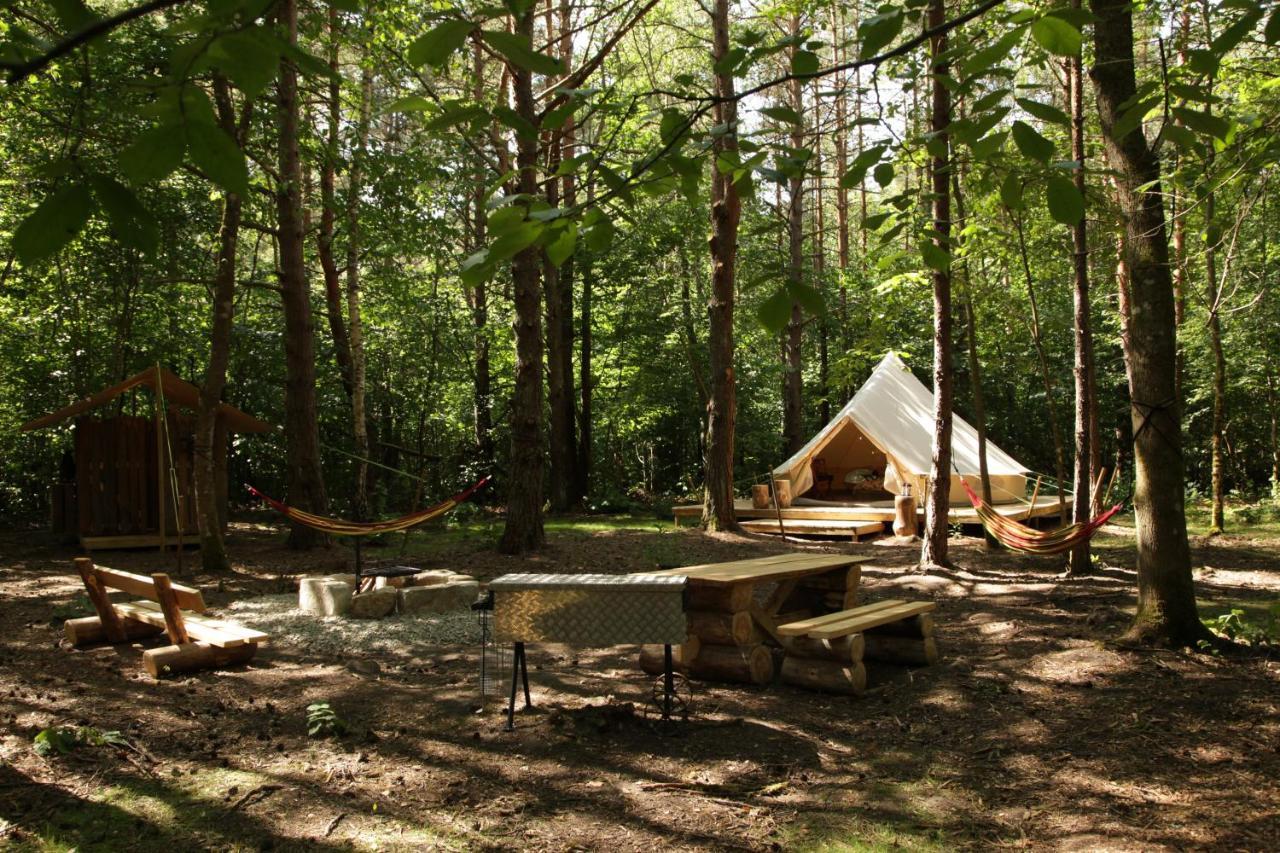 Muhu Forest Camping Suuremoisa  Exterior foto